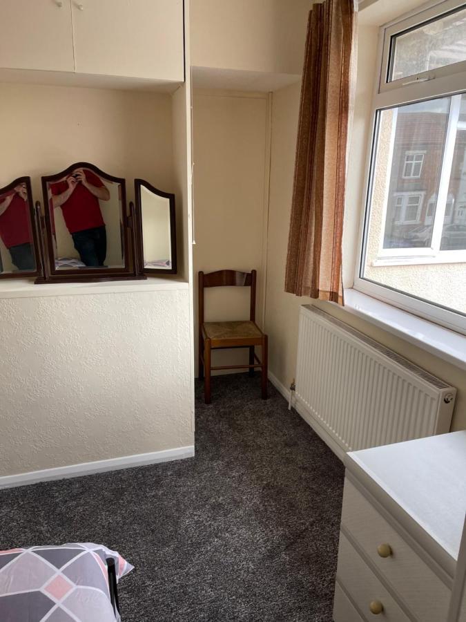 Spacious, Sleeps 17, 3 Bathrooms, Parking, Mansfield Eksteriør billede
