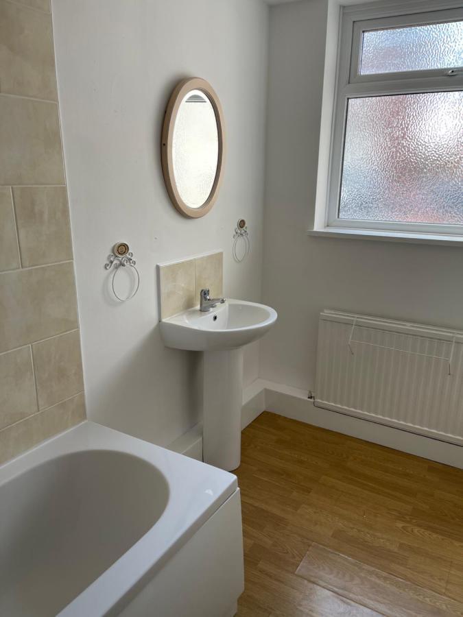 Spacious, Sleeps 17, 3 Bathrooms, Parking, Mansfield Eksteriør billede