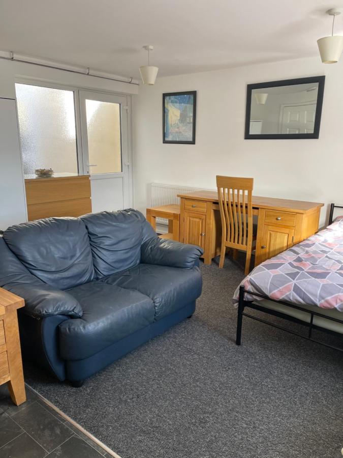 Spacious, Sleeps 17, 3 Bathrooms, Parking, Mansfield Eksteriør billede