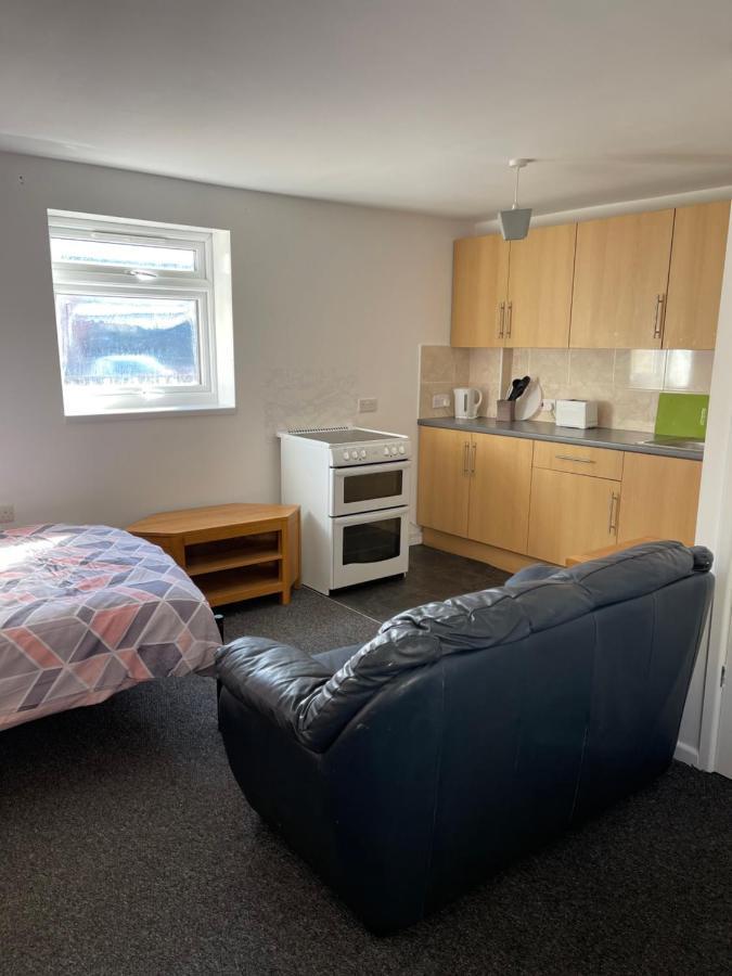Spacious, Sleeps 17, 3 Bathrooms, Parking, Mansfield Eksteriør billede