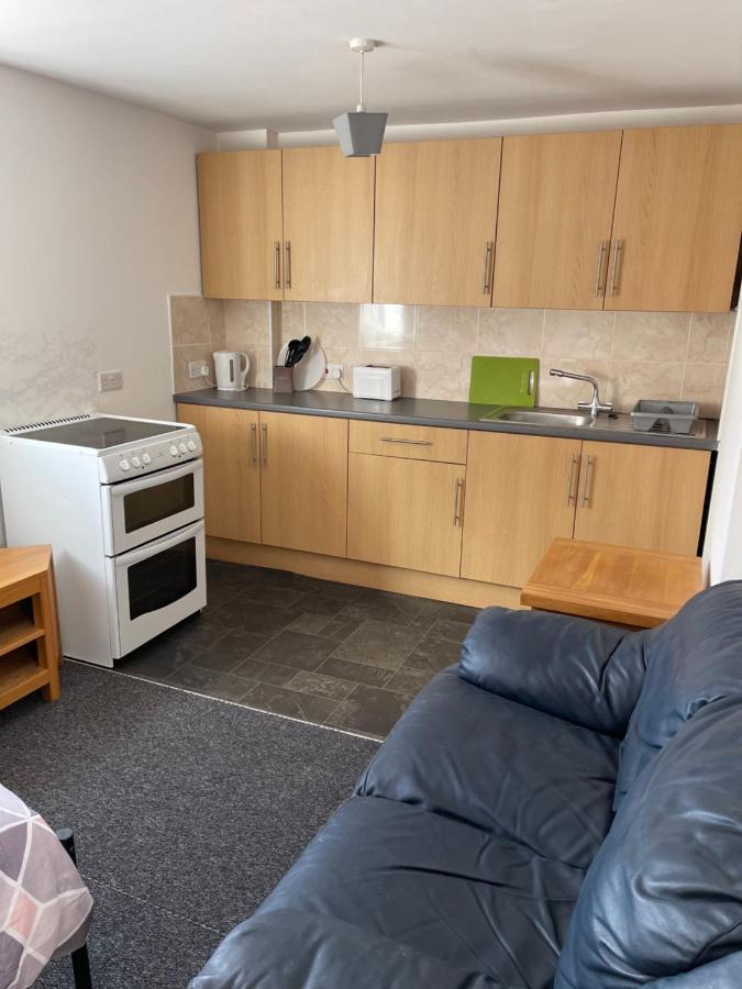 Spacious, Sleeps 17, 3 Bathrooms, Parking, Mansfield Eksteriør billede